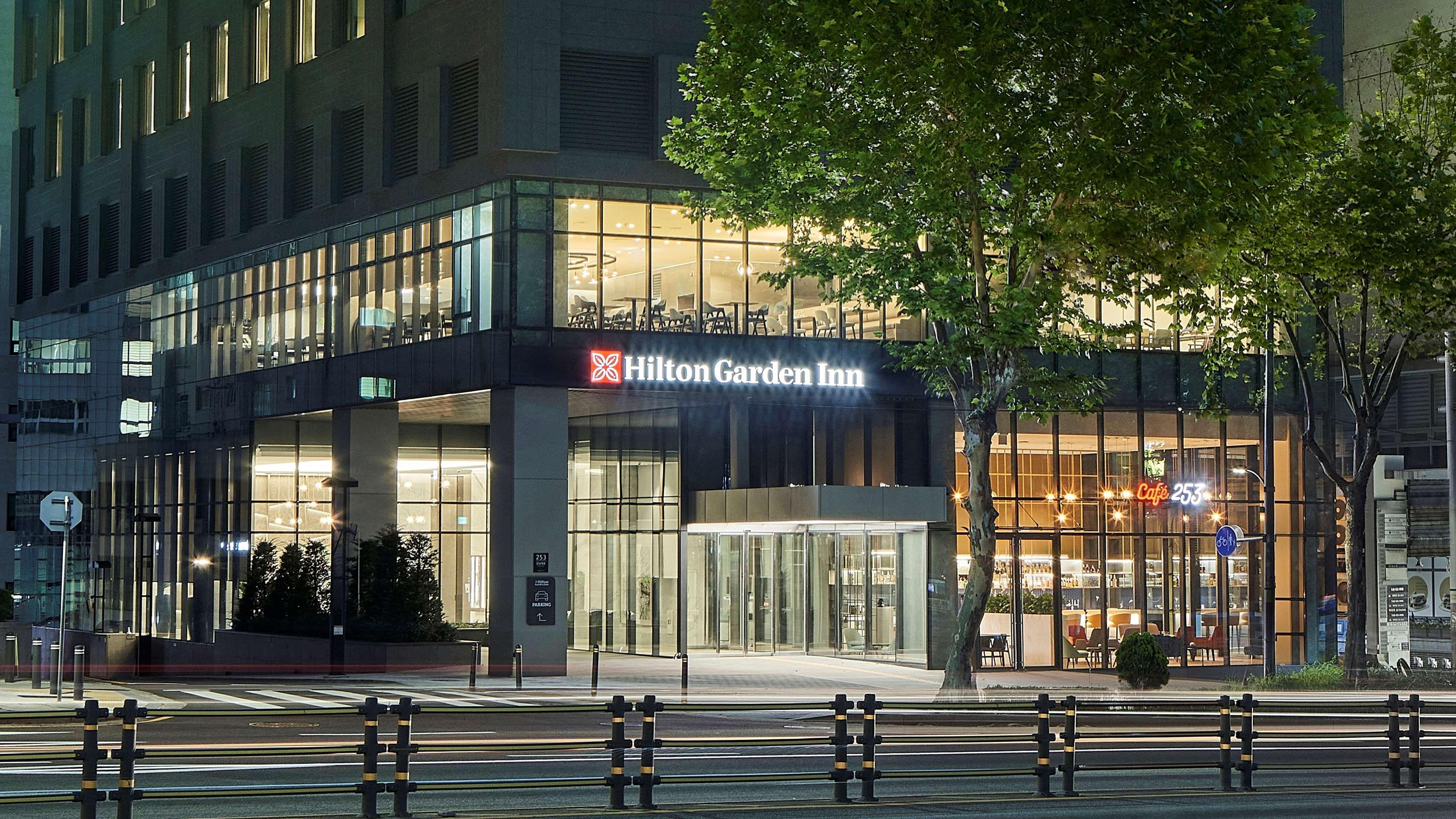 Hilton Garden Inn Seoul Gangnam Екстериор снимка