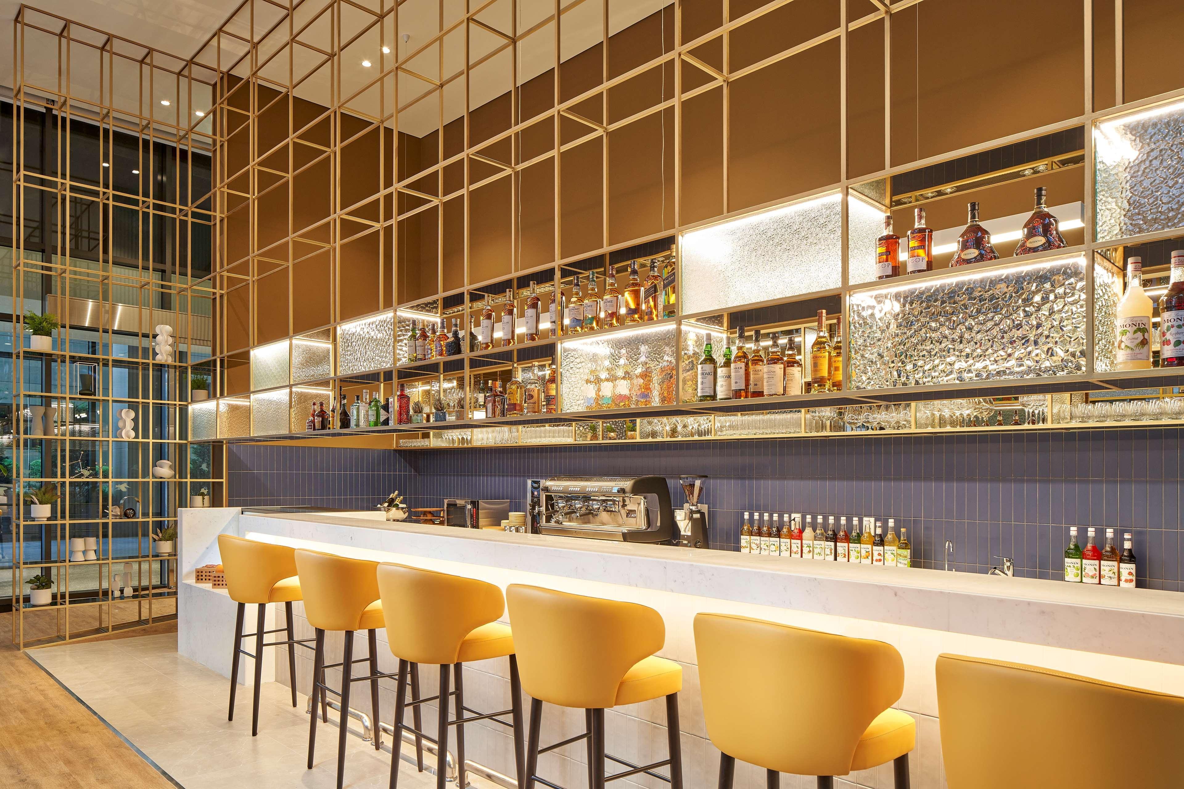 Hilton Garden Inn Seoul Gangnam Екстериор снимка