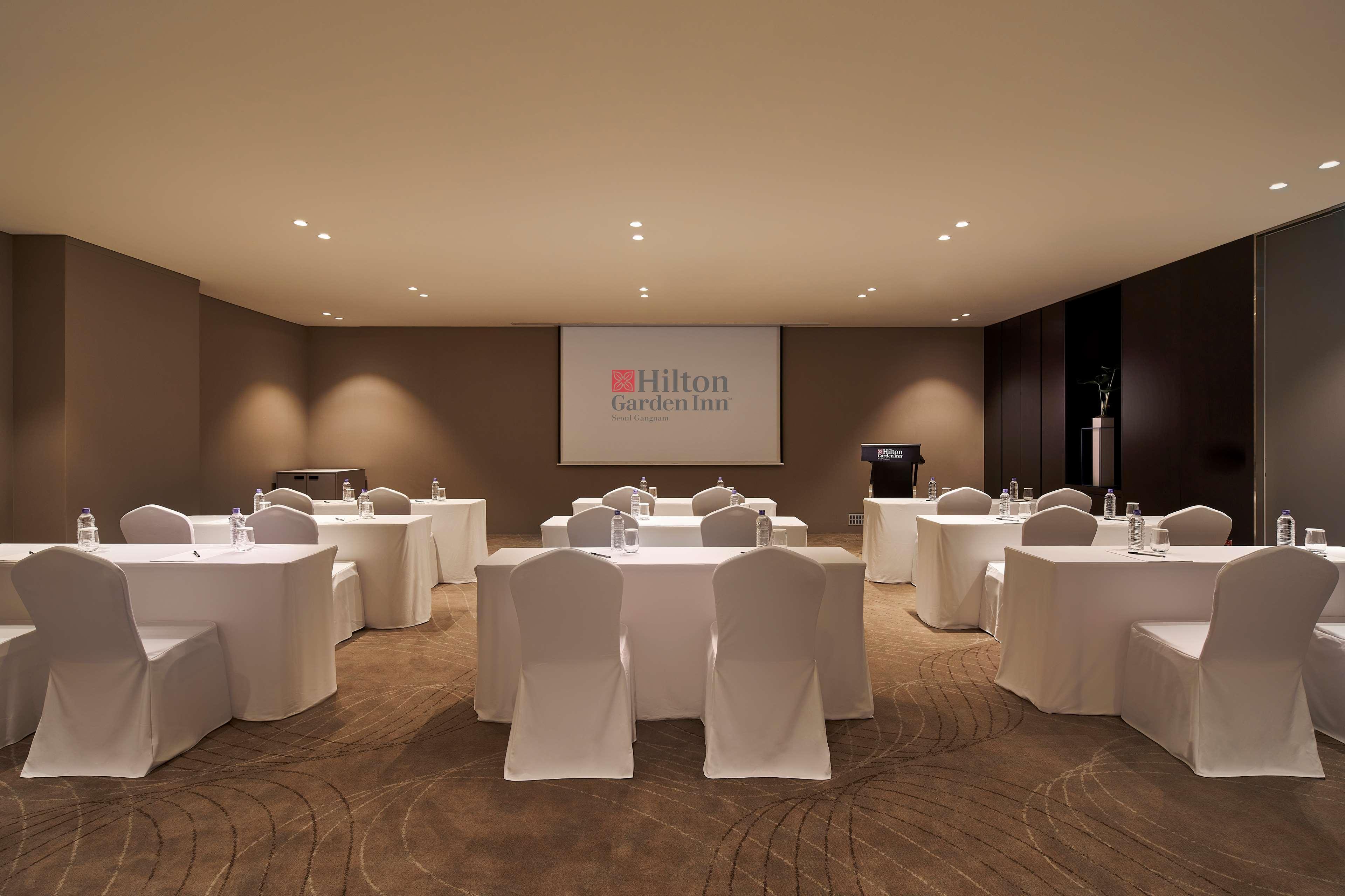 Hilton Garden Inn Seoul Gangnam Екстериор снимка