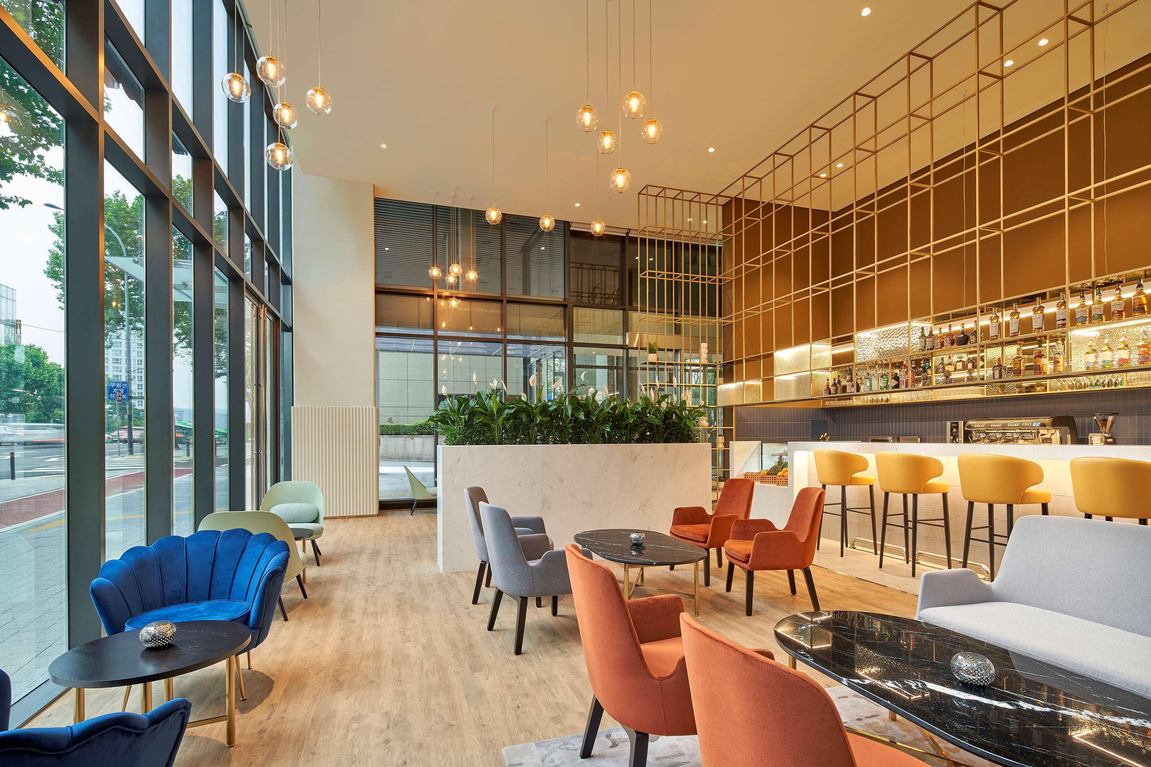 Hilton Garden Inn Seoul Gangnam Екстериор снимка