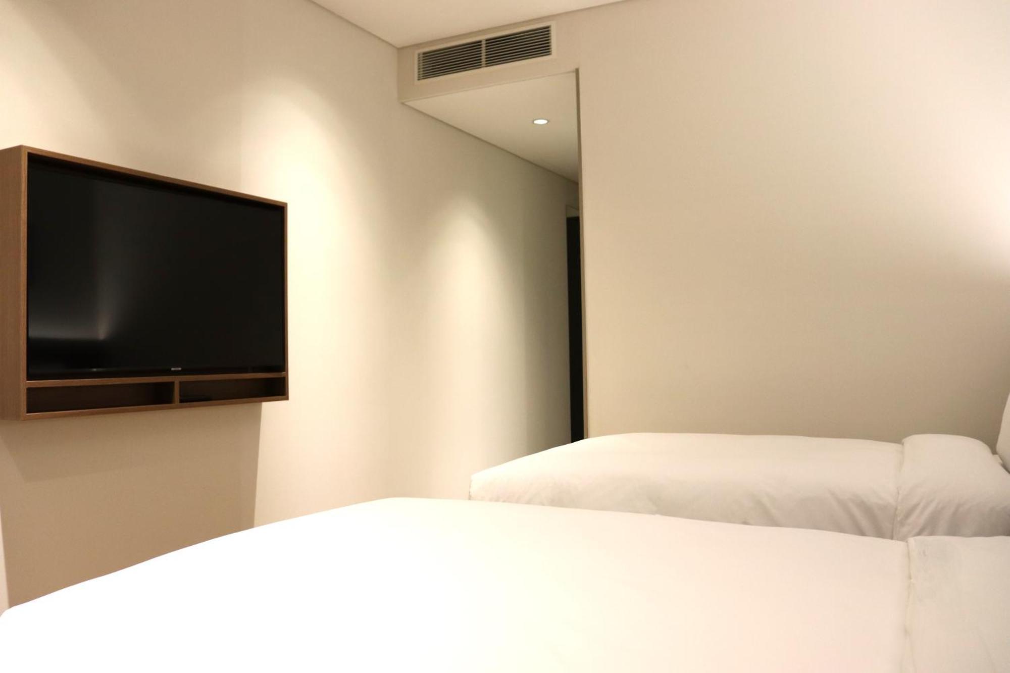 Hilton Garden Inn Seoul Gangnam Екстериор снимка