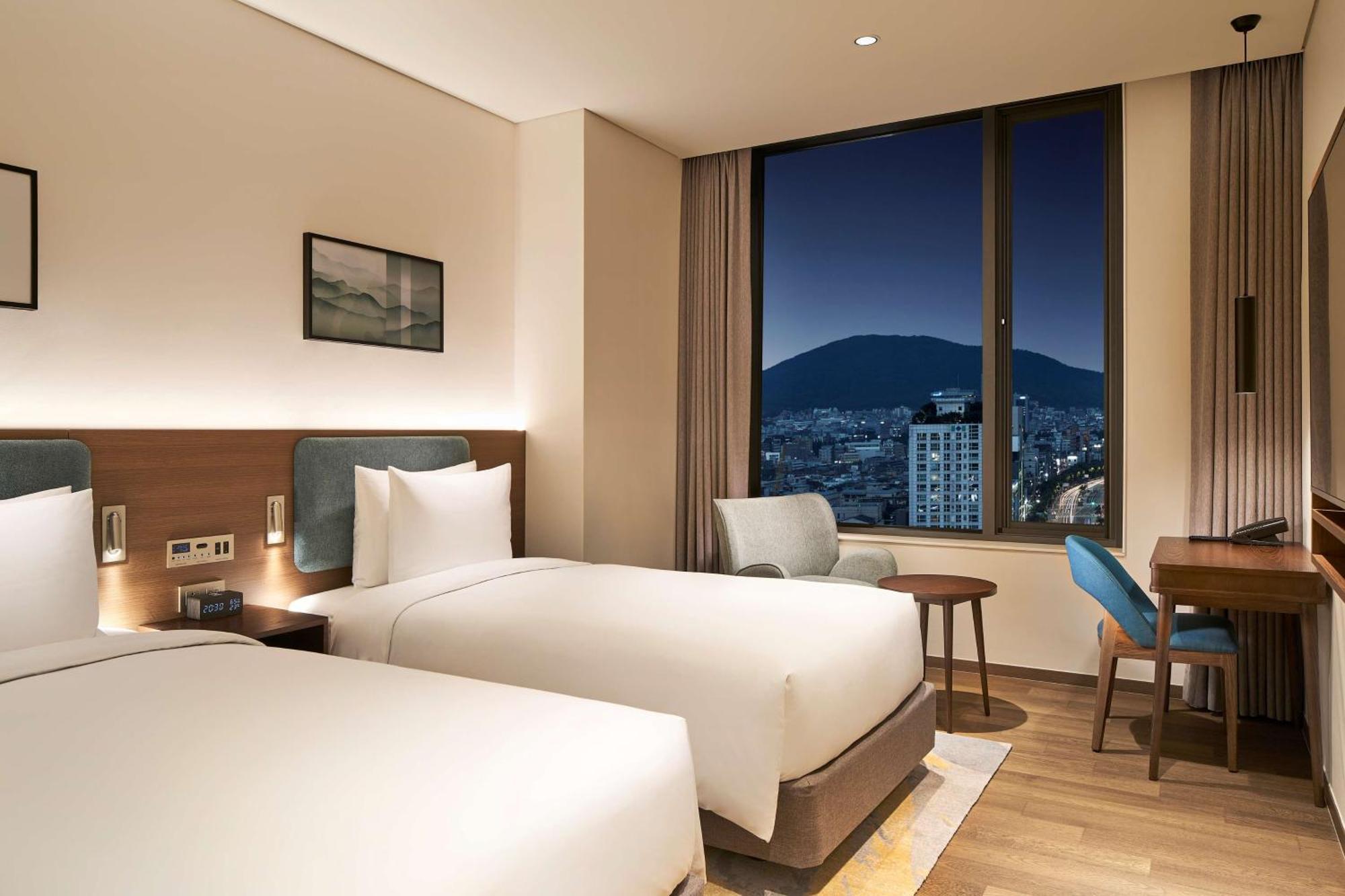 Hilton Garden Inn Seoul Gangnam Екстериор снимка